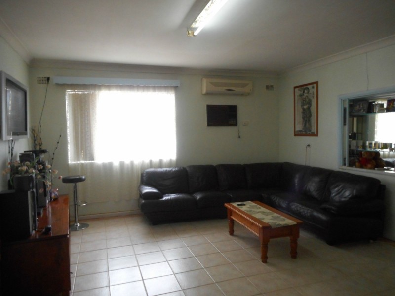 19 Smith Crescent, Liverpool NSW 2170