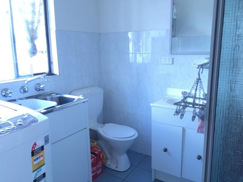 1/17 Carnation Avenue, Casula NSW 2170