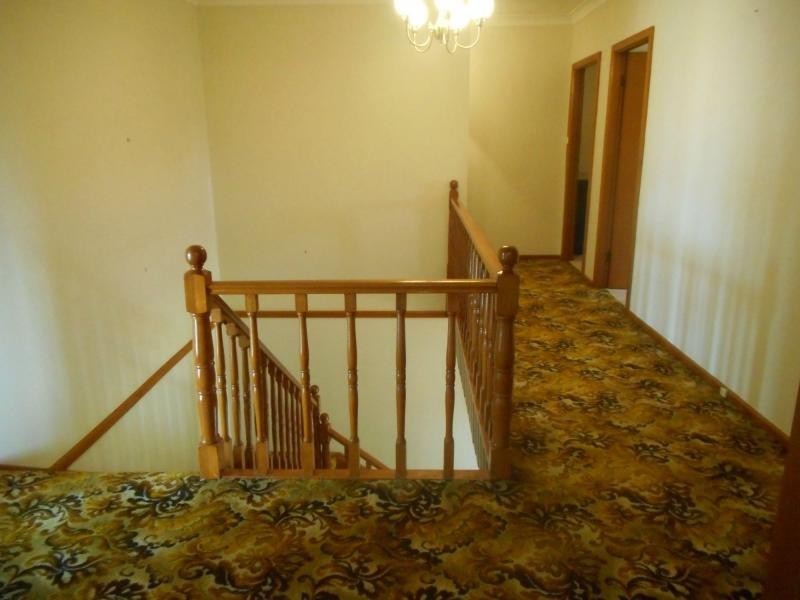 6 Segefield Place, Casula NSW 2170