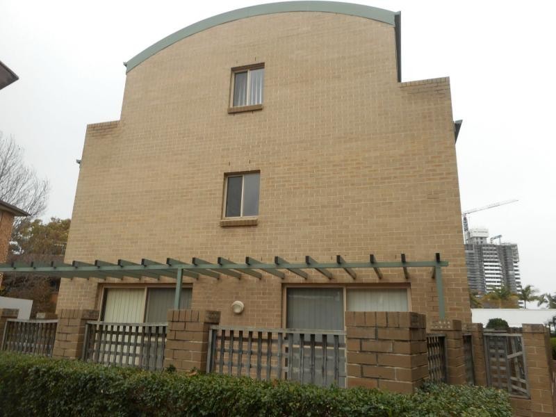 57/100 Terminus Street, Liverpool NSW 2170