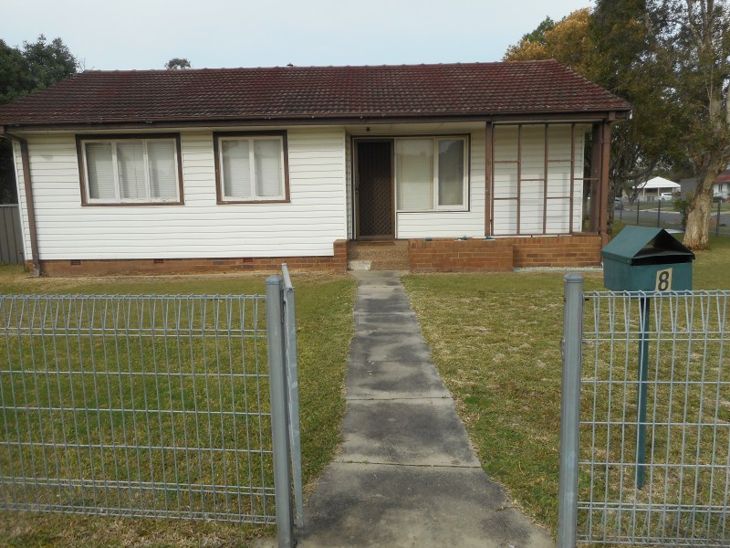 8 Armstrong St, Ashcroft NSW 2168