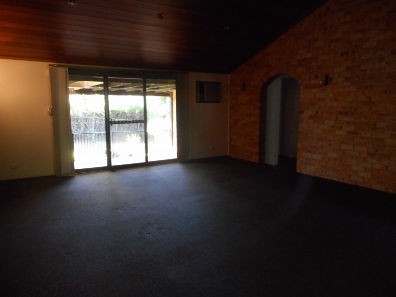 160b Rossmore Cres, Rossmore NSW 2557