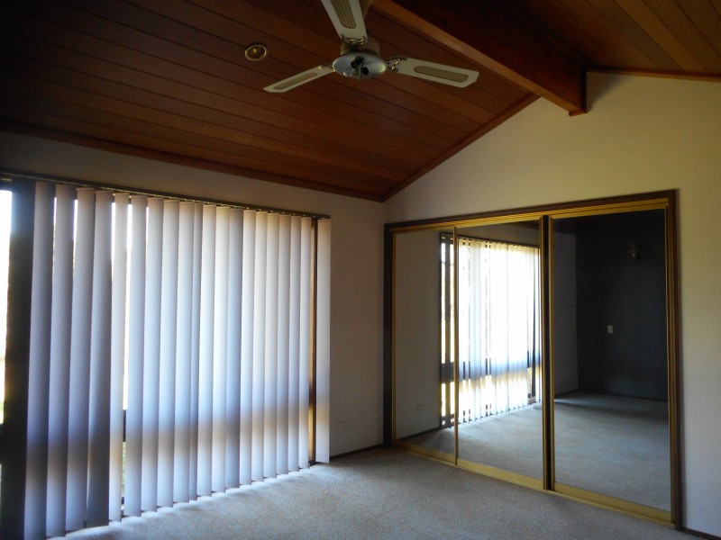 160b Rossmore Cres, Rossmore NSW 2557