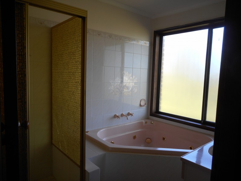 160b Rossmore Cres, Rossmore NSW 2557