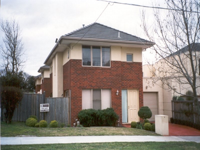 2/78 Carnarvon Road, Strathmore VIC 3041