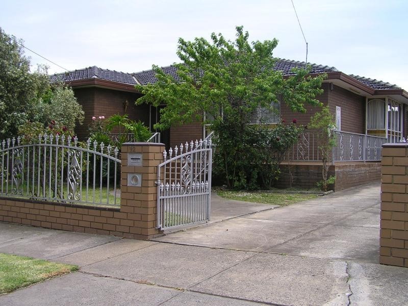 92 North Road, Avondale Heights VIC 3034