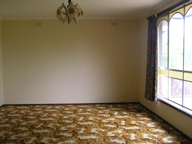 92 North Road, Avondale Heights VIC 3034