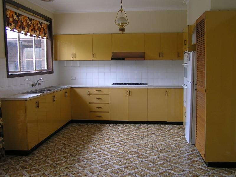 92 North Road, Avondale Heights VIC 3034