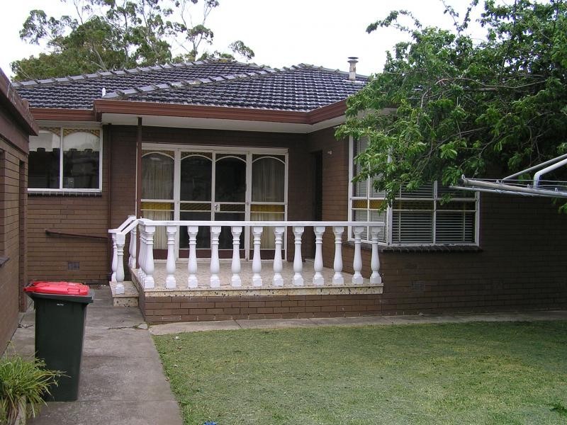 92 North Road, Avondale Heights VIC 3034