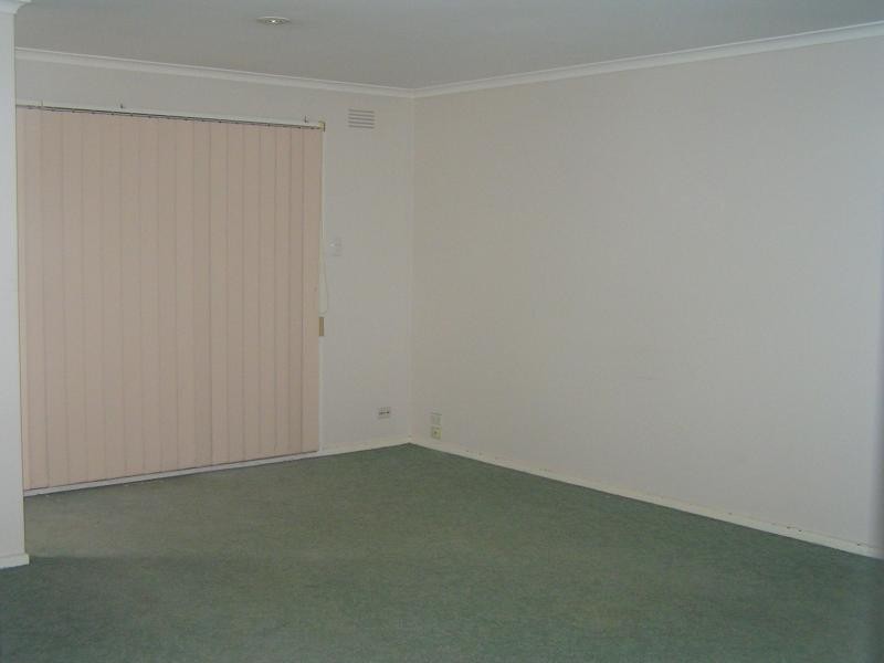 1/144 Hoffmans Road, Niddrie VIC 3042