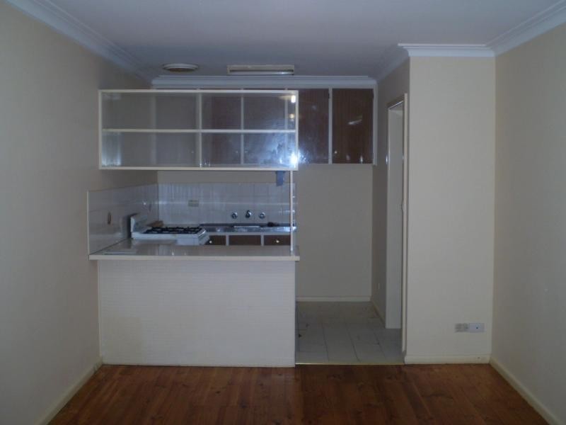 4/16 Woodvale Grove, Essendon VIC 3040