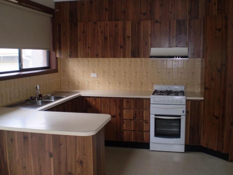 2/250 Melrose Drive, Tullamarine VIC 3043