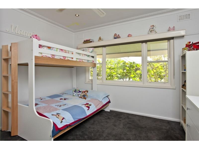 41 Mascoma Street, Strathmore VIC 3041