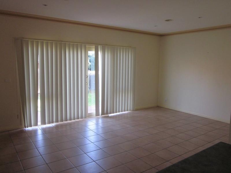 11 Central Park Avenue, Maribyrnong VIC 3032