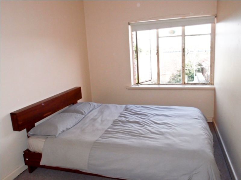 REAR/13 Woodland Street, Strathmore VIC 3041
