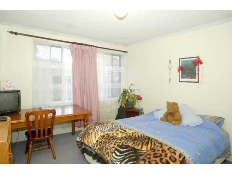 1/19 Ballater Street, Essendon VIC 3040