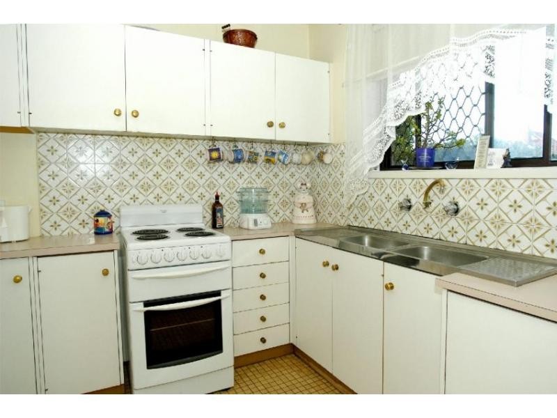 1/19 Ballater Street, Essendon VIC 3040