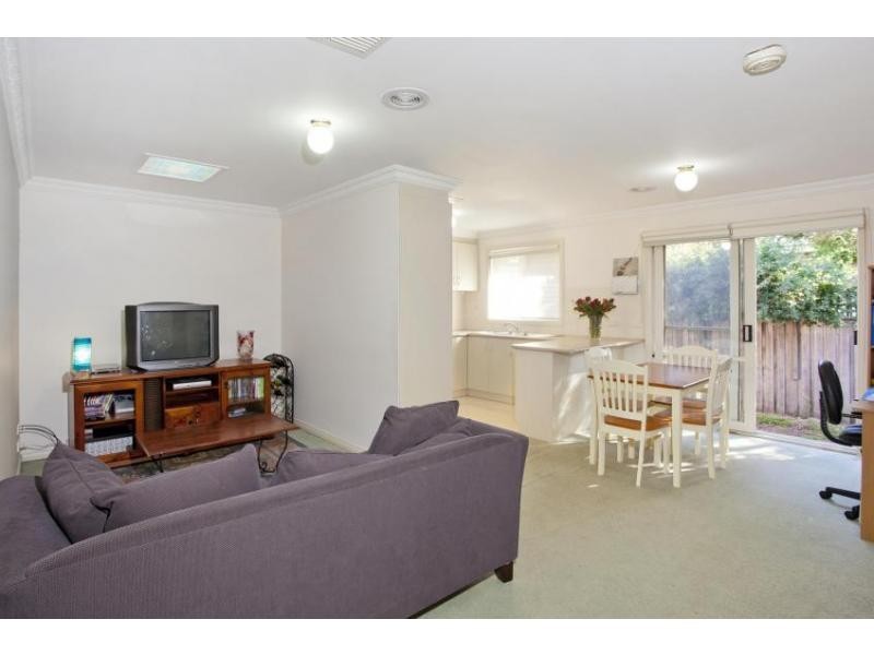 9 Douglas Street, Pascoe Vale VIC 3044