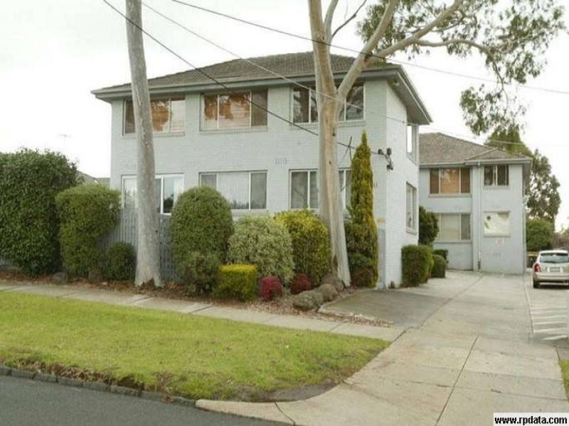 8/11 McCulloch Street, Essendon VIC 3040