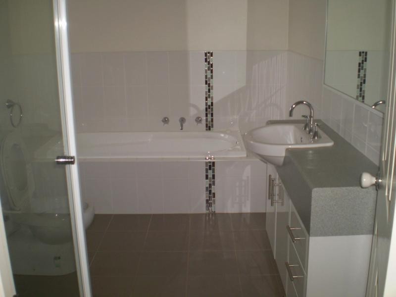 2/6 Bothwell Street, Pascoe Vale VIC 3044