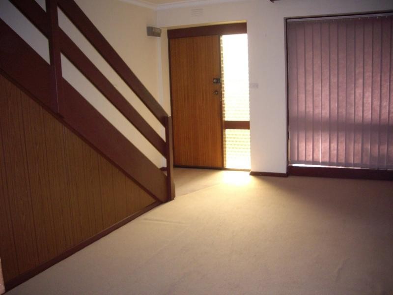 2/8 Salisbury Street, Moonee Ponds VIC 3039