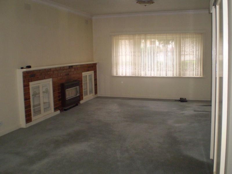 7 Cranwell Avenue, Strathmore VIC 3041