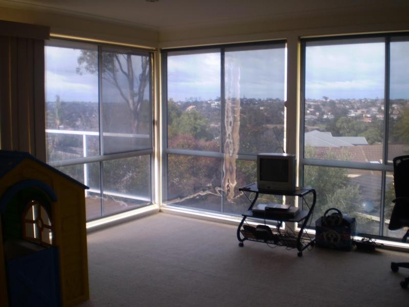 83 New Road, Oak Park VIC 3046