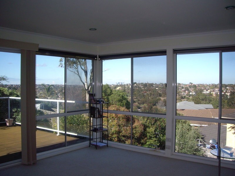 83 New Road, Oak Park VIC 3046