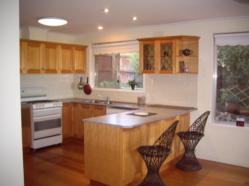 83 New Road, Oak Park VIC 3046