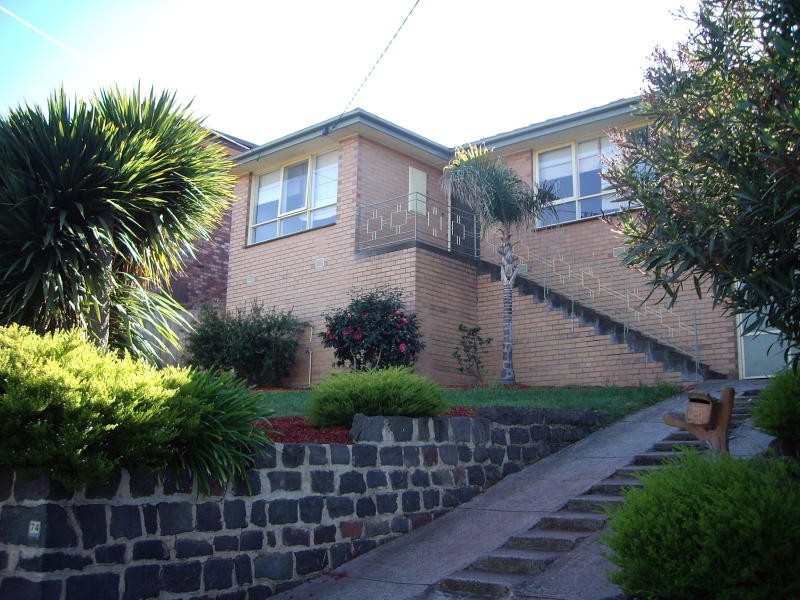 74 Devereaux Street, Oak Park VIC 3046