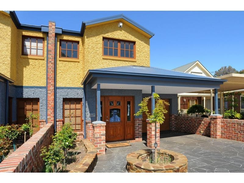59A Roland Avenue, Strathmore VIC 3041