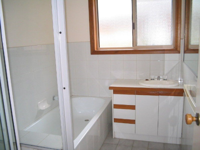 2/19-21 Ethel Street, Oak Park VIC 3046