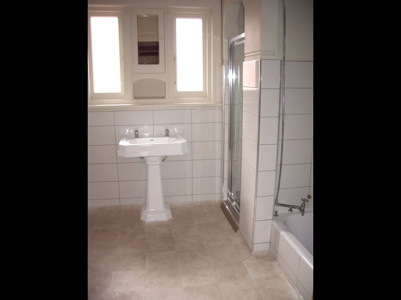 8 Columban Avenue, Strathmore VIC 3041