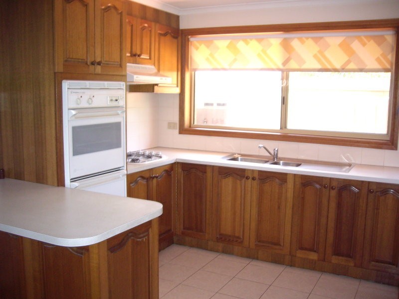 4/39 Coopershill Drive, Westmeadows VIC 3049