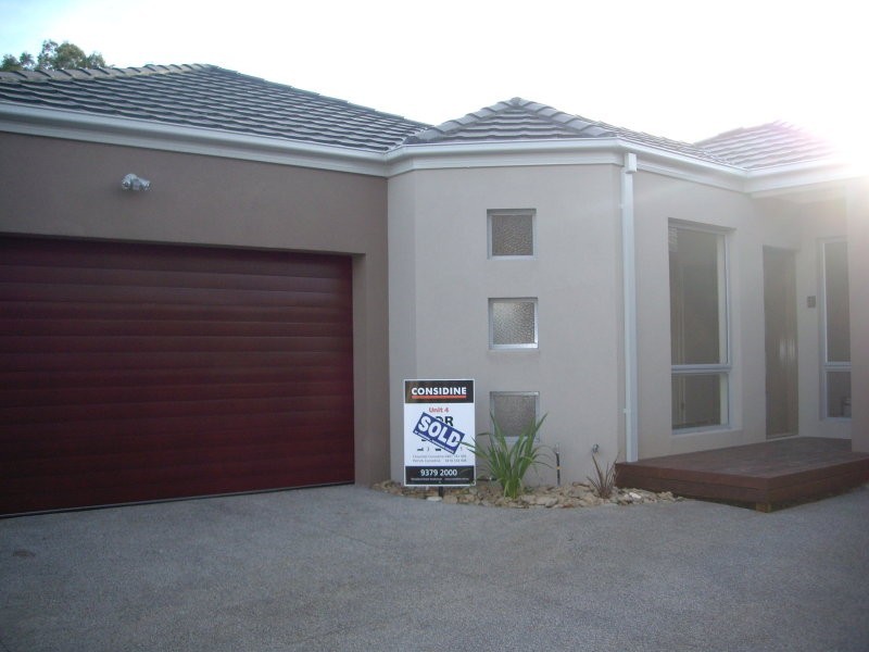 4/349 Napier Street, Strathmore VIC 3041