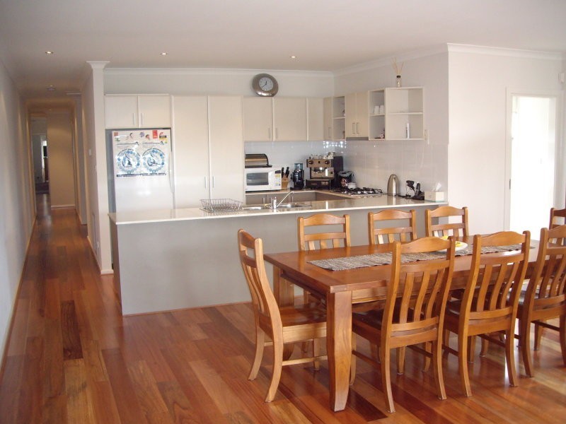 53 Elstone Avenue, Airport West VIC 3042