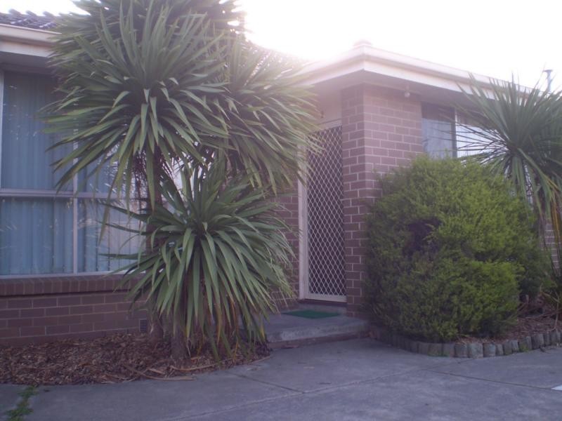 2/220 Boundary Road, Pascoe Vale VIC 3044