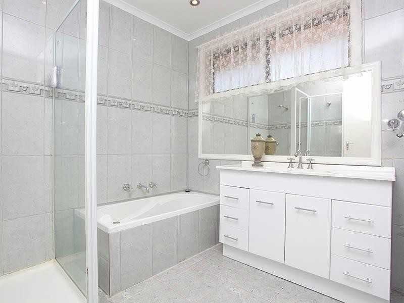 39 Bamford Avenue, Westmeadows VIC 3049