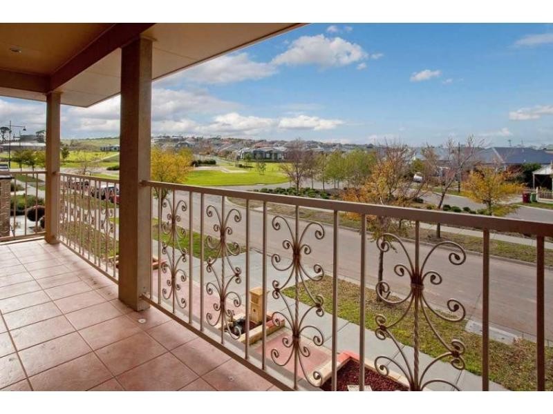 106 Royal Terrace, Craigieburn VIC 3064