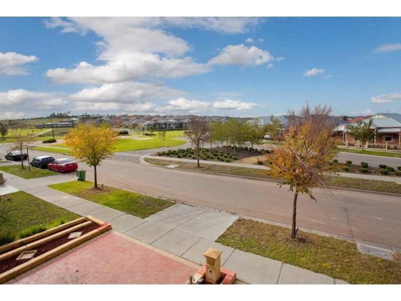 106 Royal Terrace, Craigieburn VIC 3064