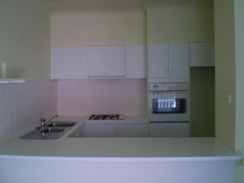 16/2A Cameron Road, Essendon VIC 3040