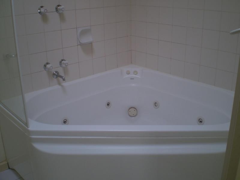 16/2A Cameron Road, Essendon VIC 3040