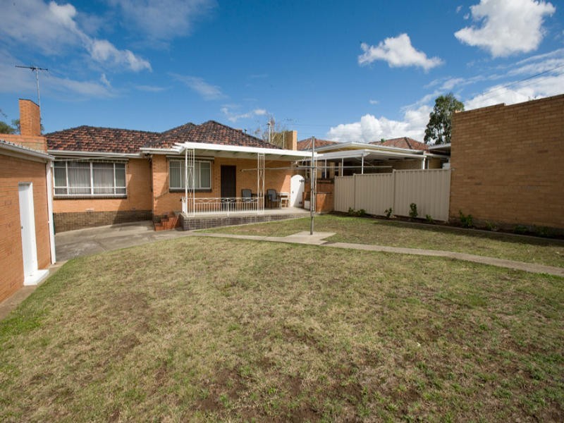 26 Emerald Street, Essendon VIC 3040