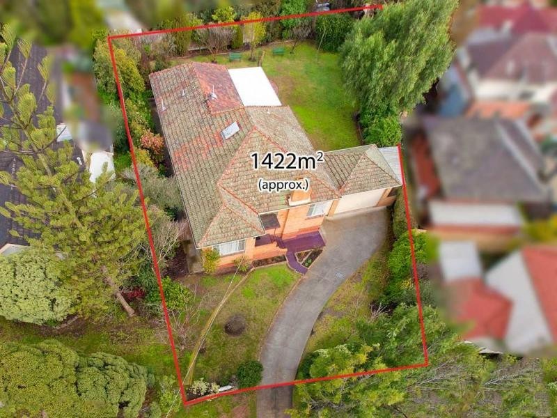75 Hillsyde Parade, Strathmore VIC 3041