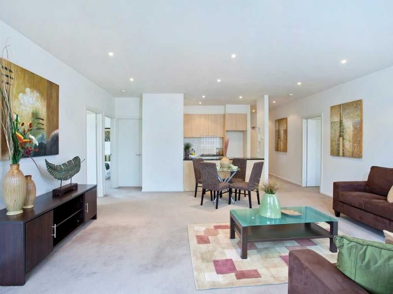 13/2 North Avenue, Strathmore VIC 3041