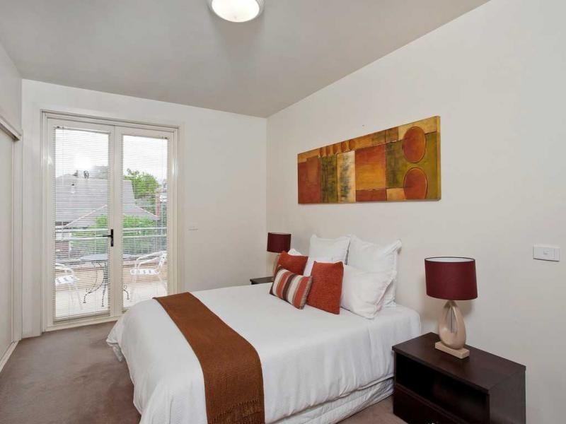 13/2 North Avenue, Strathmore VIC 3041