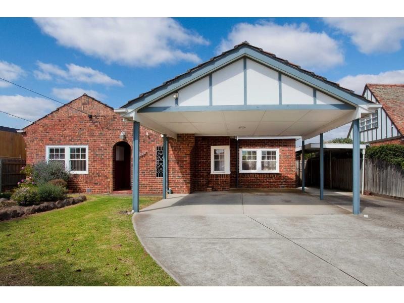 23 Grammar Street, Strathmore VIC 3041