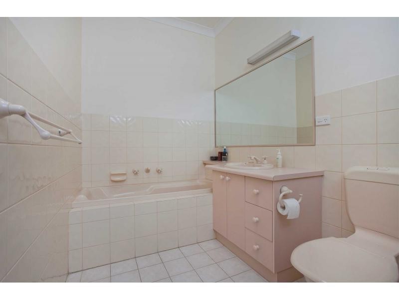 23 Grammar Street, Strathmore VIC 3041