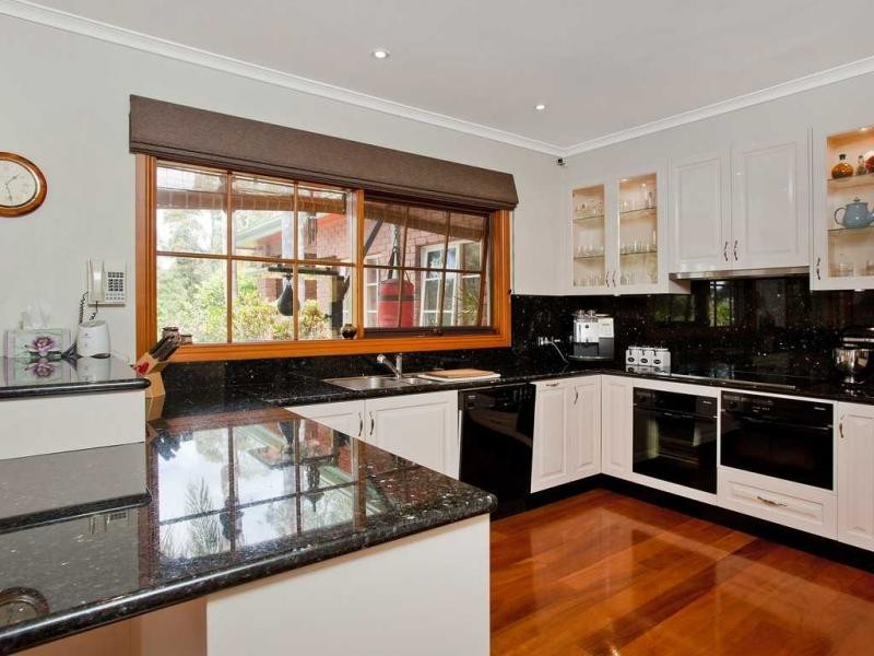 10 Galashiels Terrace, Greenvale VIC 3059