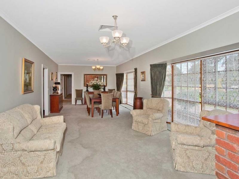 10 Galashiels Terrace, Greenvale VIC 3059